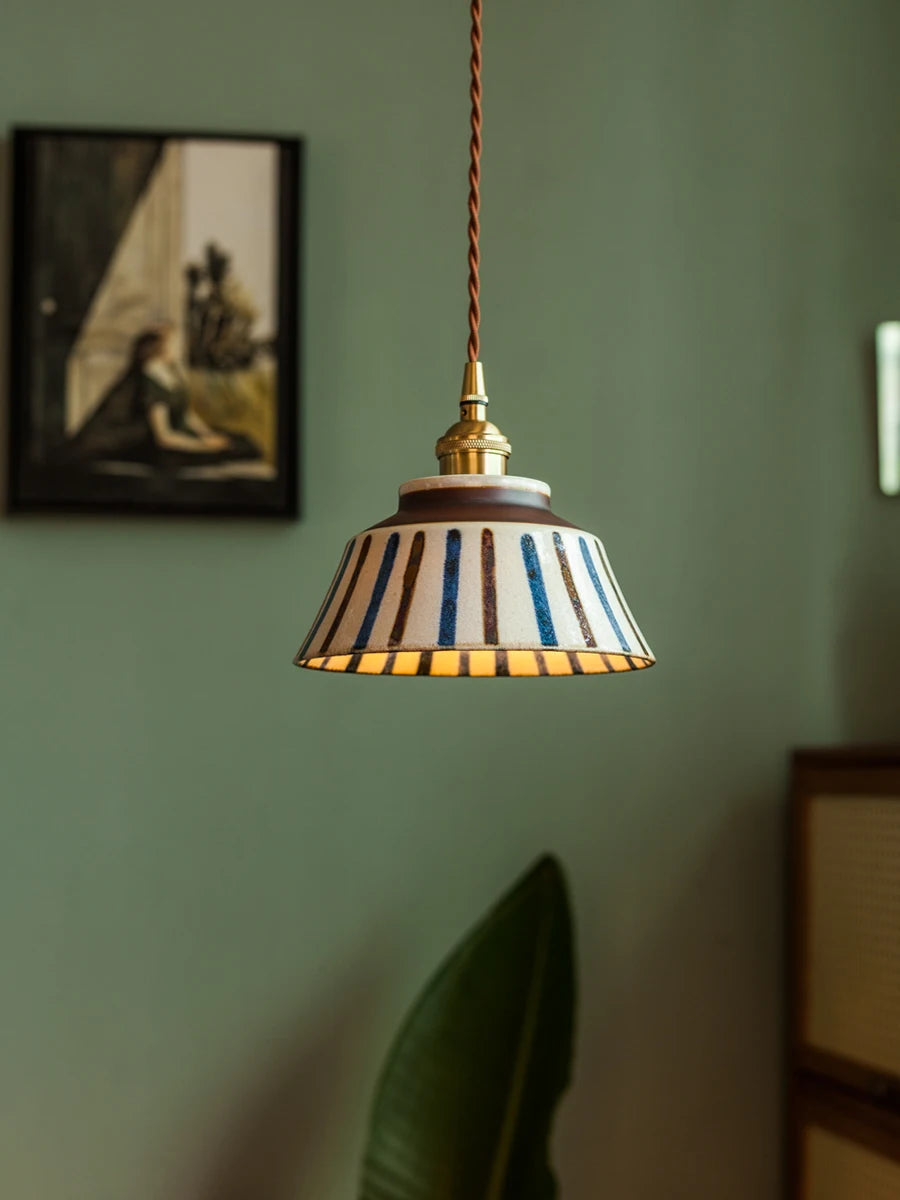 The Cora Pendant