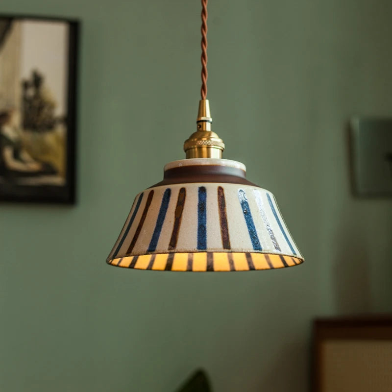 The Cora Pendant