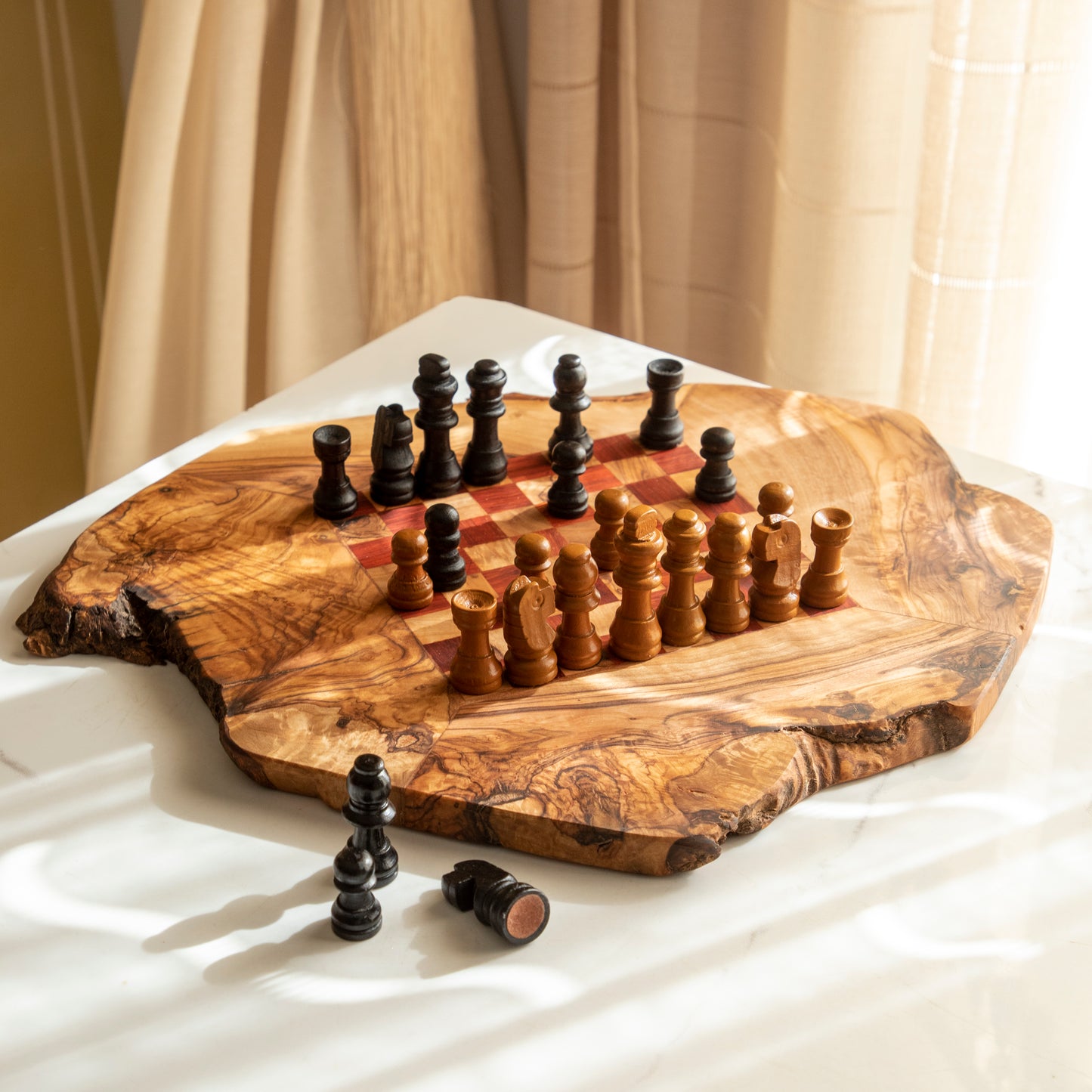 Medina Wave Olivewood Chess Set