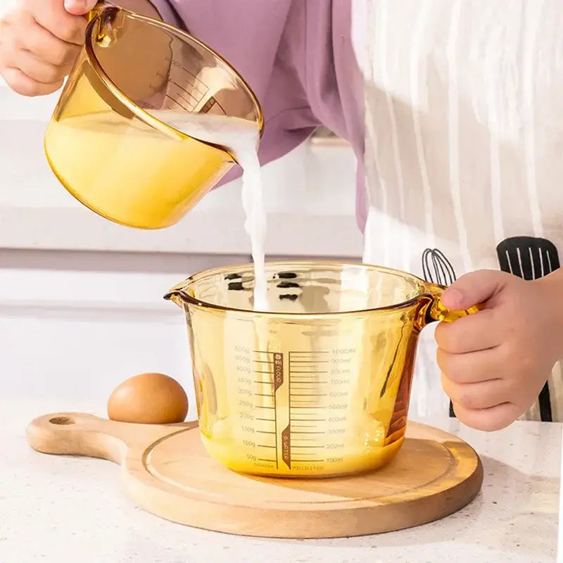 High Temperature Resistant Amber Glass Measuring Cups